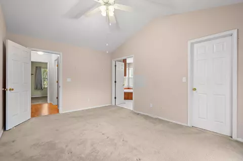 Bedroom - 2597 Talking Rocks Rd, Branson West, MO 65737 photo 4 of 5