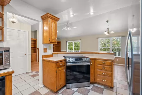 Kitchen - 2597 Talking Rocks Rd, Branson West, MO 65737 photo 2 of 2
