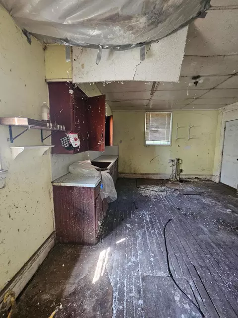 Kitchen - 817 W Locust St, Springfield, MO 65803 photo 1 of 2