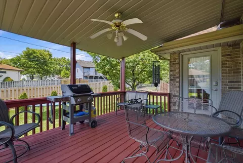 Exterior - 909 E Maplewood St, Springfield, MO 65807 photo 2 of 6