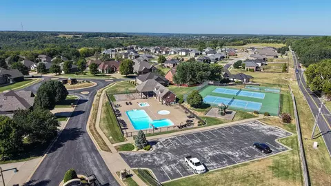 View/Area - 1775 W Gaslight Dr, Springfield, MO 65810 photo 7 of 8