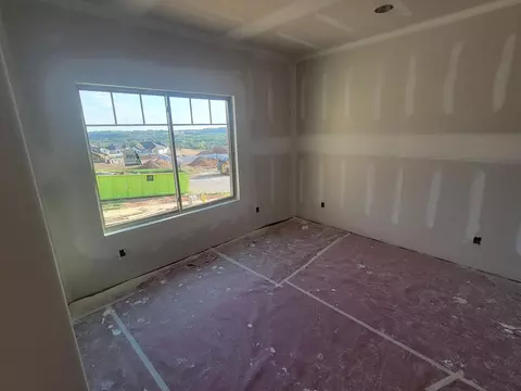 Bedroom - 1775 W Gaslight Dr, Springfield, MO 65810 photo 3 of 3