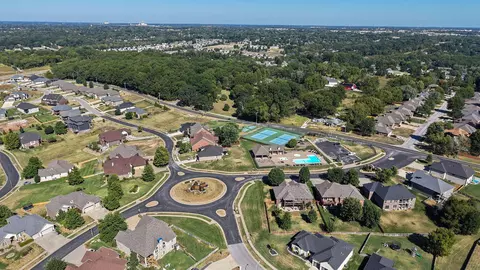 View/Area - 1775 W Gaslight Dr, Springfield, MO 65810 photo 5 of 8