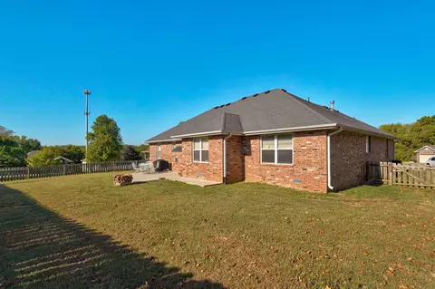 Exterior - 5134 S Sterling Ct, Springfield, MO 65810 photo 6 of 9