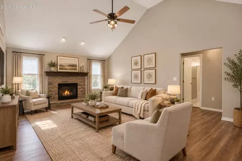 Living - 5134 S Sterling Ct, Springfield, MO 65810 photo 3 of 4