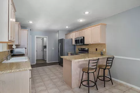 Kitchen - 5134 S Sterling Ct, Springfield, MO 65810 photo 1 of 3
