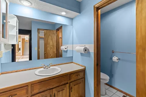 Bath - 751 S Sparks Ave, Springfield, MO 65802 photo 1 of 2