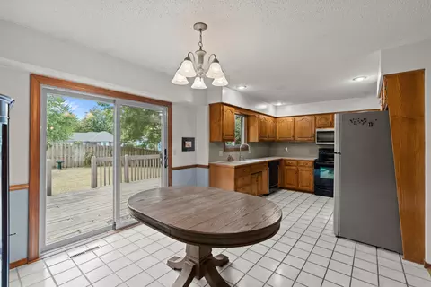Kitchen - 751 S Sparks Ave, Springfield, MO 65802 photo 4 of 4