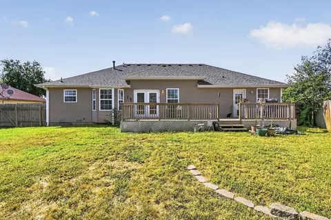 Exterior - 5593 W Lombard St, Springfield, MO 65802 photo 4 of 7