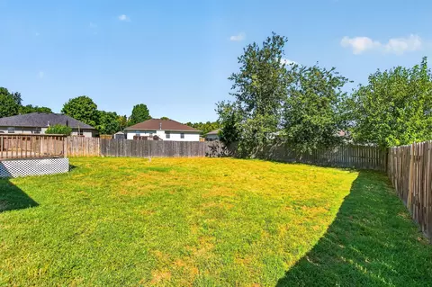 Exterior - 5593 W Lombard St, Springfield, MO 65802 photo 7 of 7
