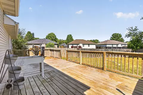 Exterior - 5593 W Lombard St, Springfield, MO 65802 photo 3 of 7