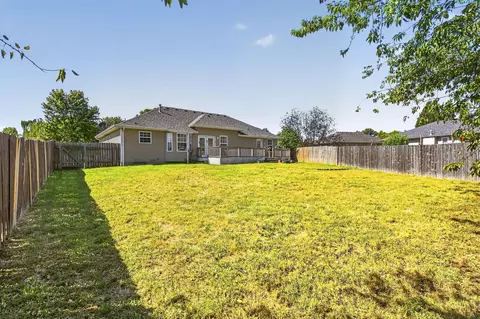 Exterior - 5593 W Lombard St, Springfield, MO 65802 photo 5 of 7