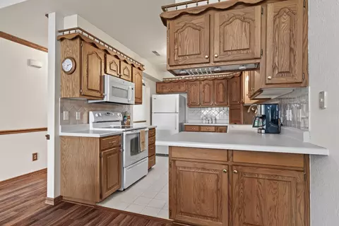 Kitchen - 150 Sunken Forest Dr # 241, Forsyth, MO 65653 photo 6 of 6