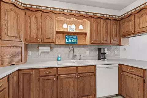 Kitchen - 150 Sunken Forest Dr # 241, Forsyth, MO 65653 photo 4 of 6