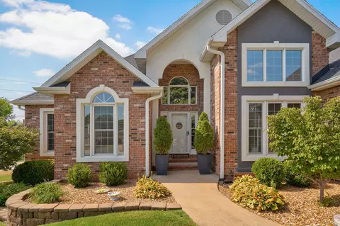 Exterior - 4907 S Clay Ct, Springfield, MO 65810 photo 2 of 16