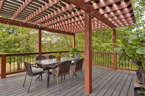 Exterior - 4907 S Clay Ct, Springfield, MO 65810 photo 5 of 16