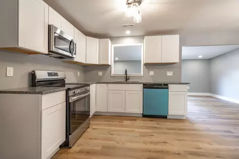 Kitchen - 415 Heritage Estates Rd, Branson, MO 65616 photo 1 of 2