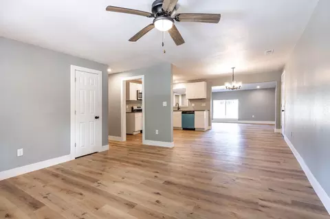 Living - 415 Heritage Estates Rd, Branson, MO 65616 photo 3 of 5