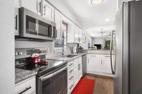 Kitchen - 146 Bunker Ridge Dr #1, Branson, MO 65616 photo 5 of 5
