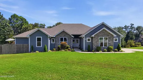 Exterior - 43 Oakridge Dr, Pineville, MO 64856 photo 2 of 8