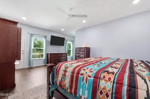 Bedroom - 43 Oakridge Dr, Pineville, MO 64856 photo 1 of 7