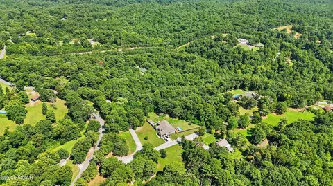 View/Area - 43 Oakridge Dr, Pineville, MO 64856 photo 6 of 9