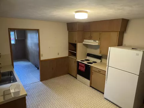 Kitchen - 18533 Maple St, Preston, MO 65732 photo 2 of 2