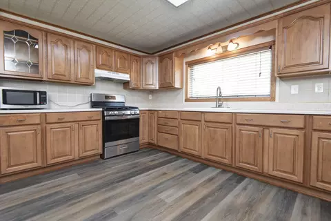 Kitchen - 2306 N Farmer Ave, Springfield, MO 65803 photo 1 of 2