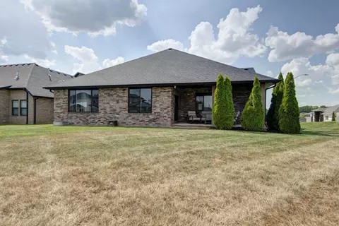 Exterior - 6002 S Kings Ave, Springfield, MO 65810 photo 4 of 5