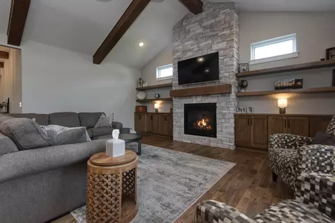 Living - 6002 S Kings Ave, Springfield, MO 65810 photo 2 of 3