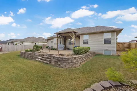 Exterior - 3265 W Grandview St, Springfield, MO 65803 photo 11 of 12