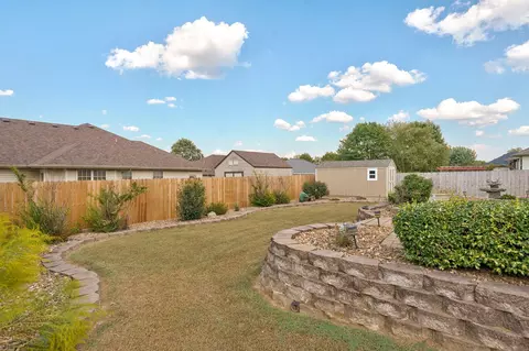 Exterior - 3265 W Grandview St, Springfield, MO 65803 photo 12 of 12