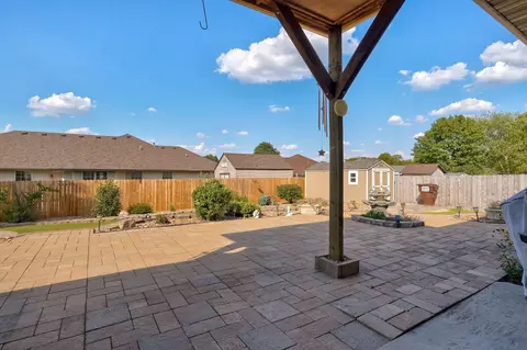 Exterior - 3265 W Grandview St, Springfield, MO 65803 photo 4 of 12