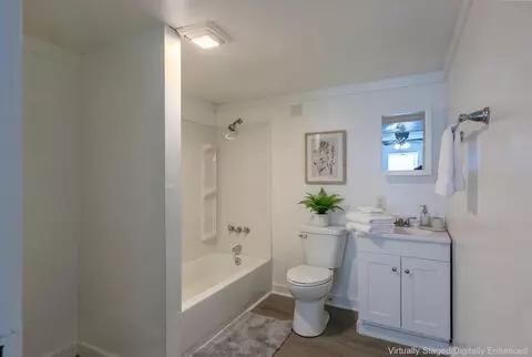 Bath - 2121 W College St, Springfield, MO 65806 photo 3 of 4