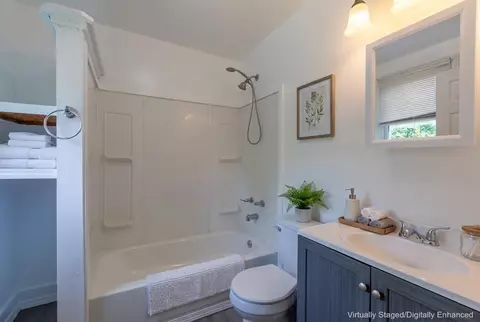 Bath - 2121 W College St, Springfield, MO 65806 photo 1 of 4