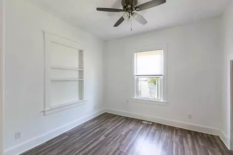 Bedroom - 2121 W College St, Springfield, MO 65806 photo 2 of 3