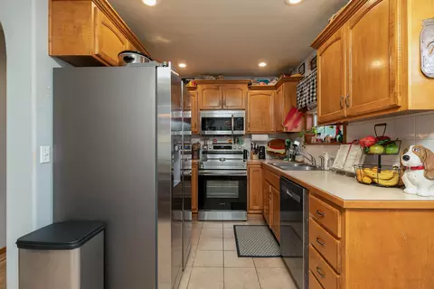 Kitchen - 613 E Gallup Hill Rd, Nixa, MO 65714 photo 1 of 3