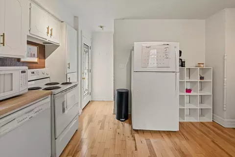 Kitchen - 504 E Cozy St, Springfield, MO 65807 photo 2 of 2
