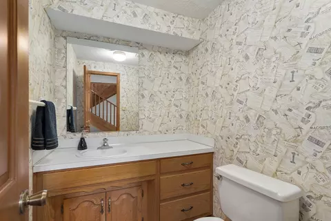 Bath - 5103 Colonial Cir, Nixa, MO 65714 photo 7 of 10