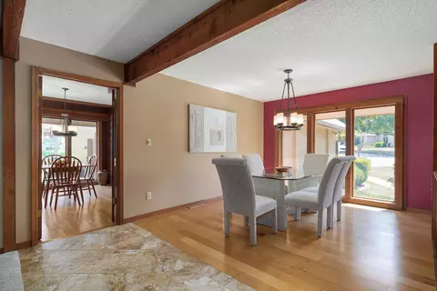 Dining - 5103 Colonial Cir, Nixa, MO 65714 photo 2 of 4
