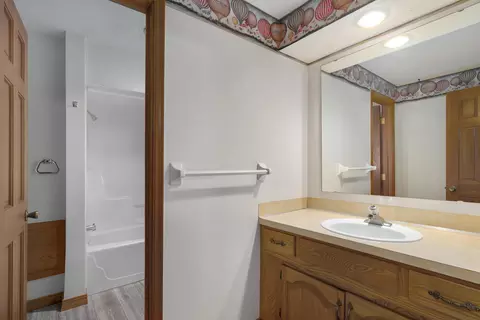Bath - 5103 Colonial Cir, Nixa, MO 65714 photo 8 of 10