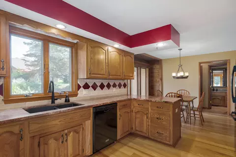 Kitchen - 5103 Colonial Cir, Nixa, MO 65714 photo 3 of 4