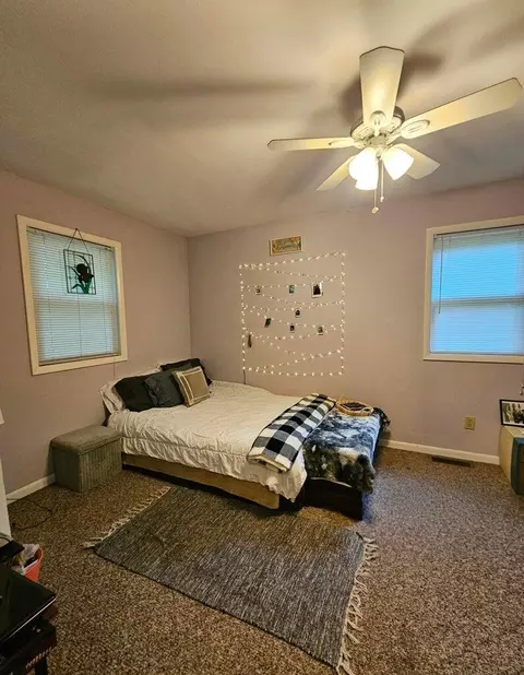 Bedroom - 1157 E Dade 186, Ash Grove, MO 65604 photo 2 of 5