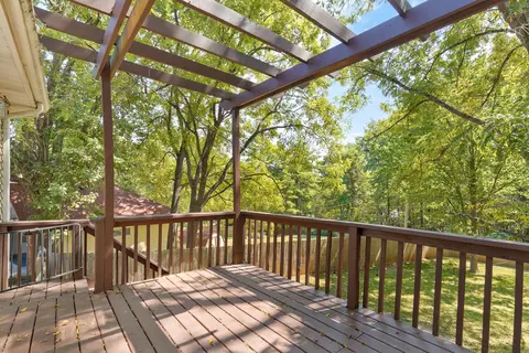 Exterior - 228 E Osage Dr, Springfield, MO 65810 photo 6 of 13