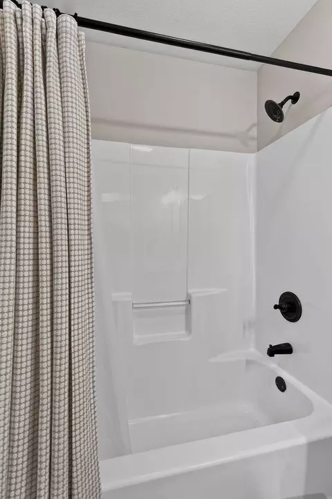 Bath - 1103 E Cobblestone Dr, Ozark, MO 65721 photo 5 of 5