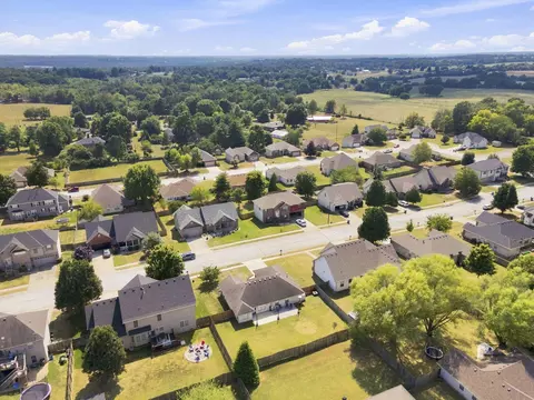 View/Area - 1103 E Cobblestone Dr, Ozark, MO 65721 photo 4 of 5