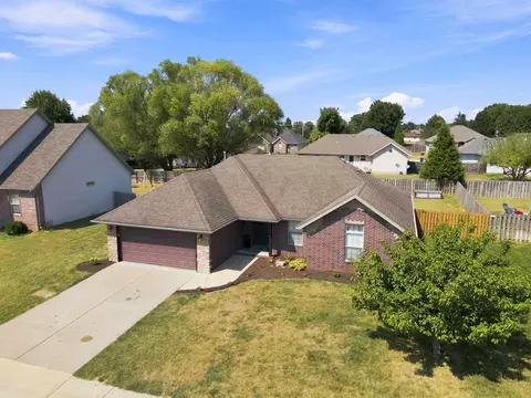 View/Area - 1103 E Cobblestone Dr, Ozark, MO 65721 photo 1 of 5