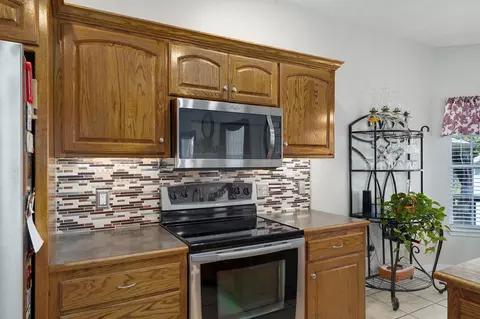 Kitchen - 343 E Grace St, Republic, MO 65738 photo 3 of 4
