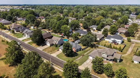 View/Area - 343 E Grace St, Republic, MO 65738 photo 2 of 5