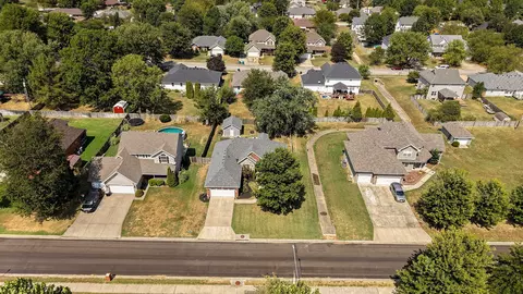 View/Area - 343 E Grace St, Republic, MO 65738 photo 1 of 5